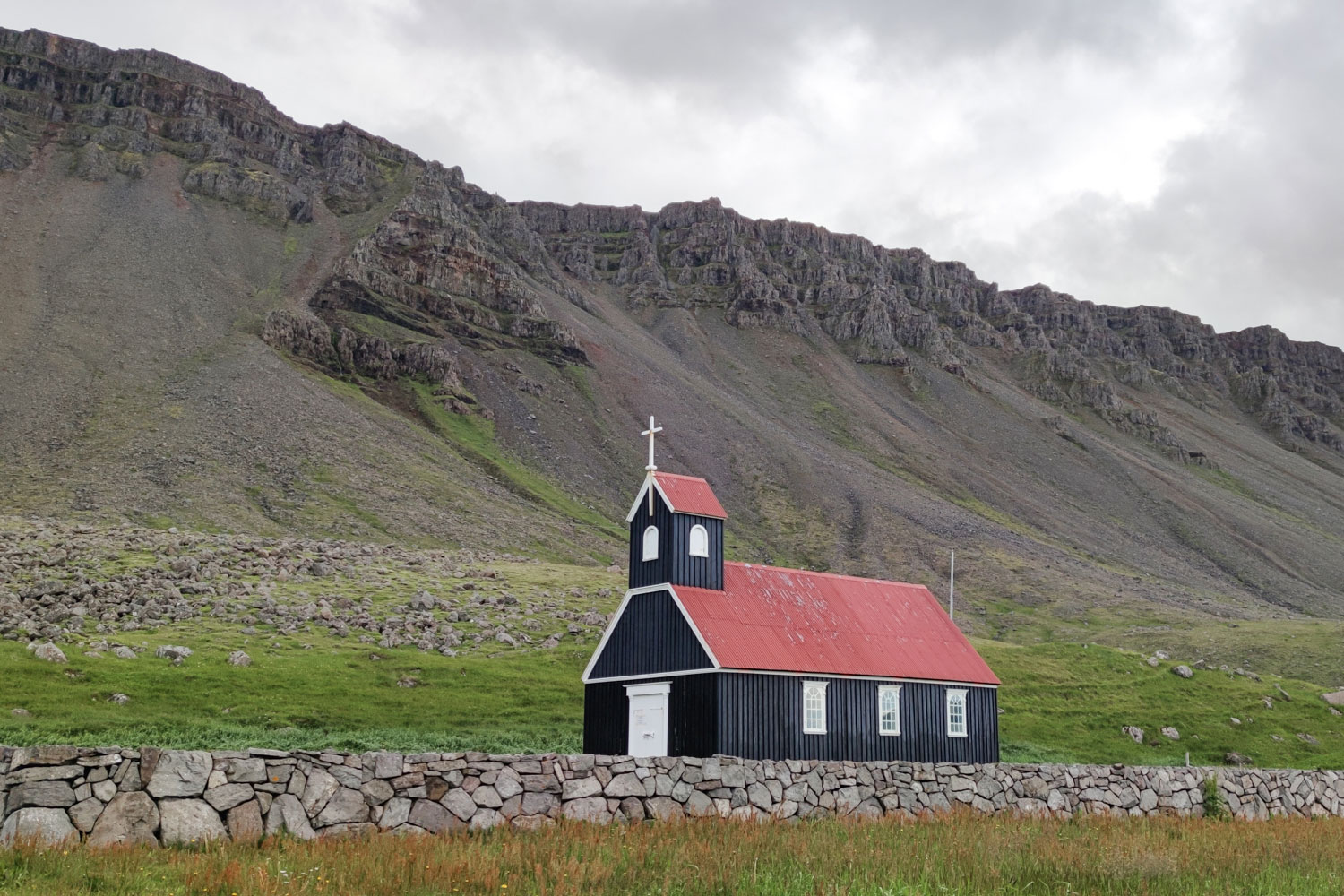 L'église de Raudasandur