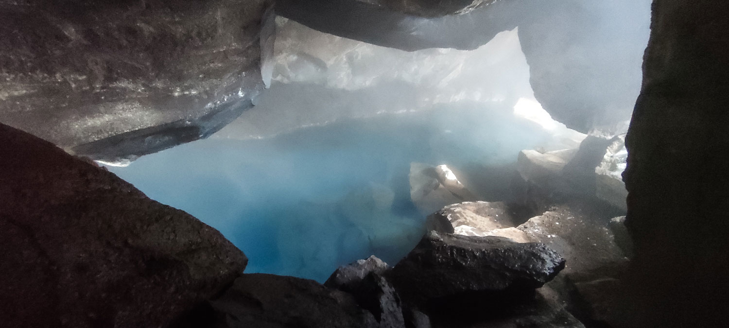 La grotte de Grjótagjá en Islande